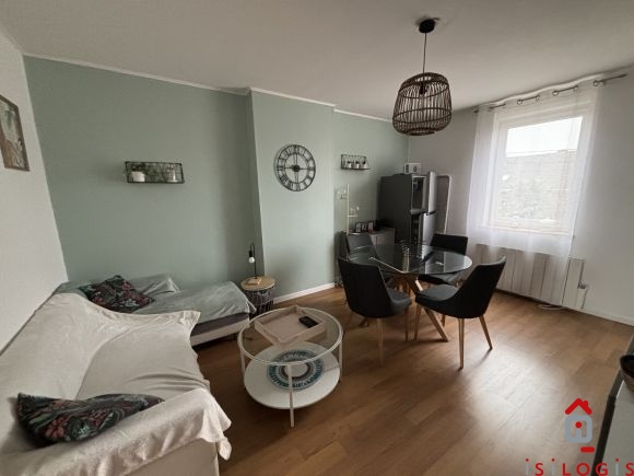 CAMPHIN EN CAREMBAULT, APPARTEMENT T2, 32M² HABITABLES.