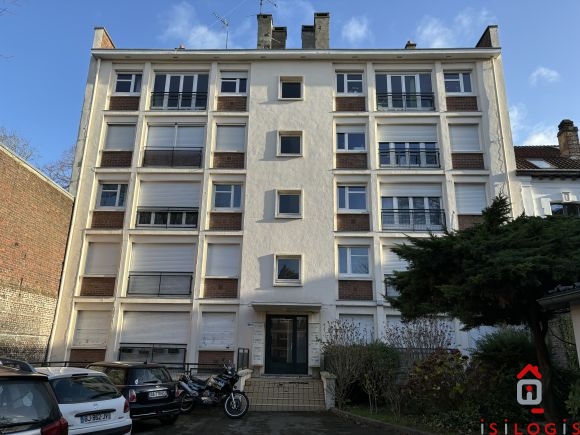 VIEUX LILLE, TYPE 2 À RENOVER, 38M² HABITABLES.